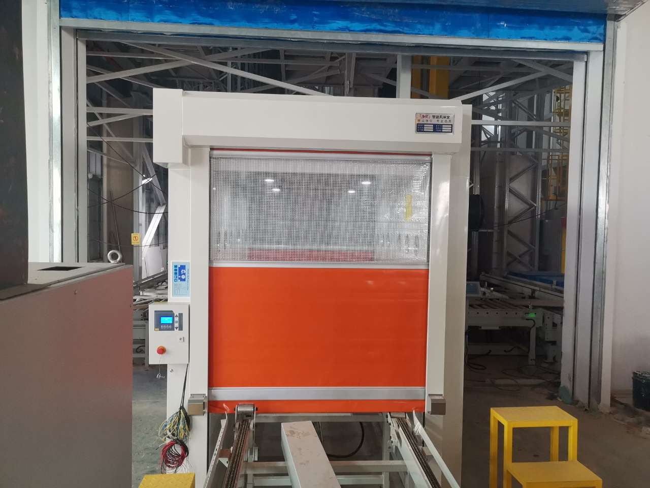 北京川京科技開發(fā)有限公司流水線風(fēng)淋室安裝現(xiàn)場(chǎng)實(shí)拍